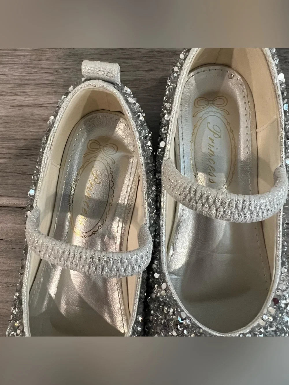 Girls size 13 glitter Mary Jane flats